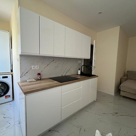 לודז' Nowe Luksusowe Apartamenty Manufaktura-Prywatny Na Wylacznosc-Wanna-Zamykany Ogrodzony Parking, Blok,Niskie Pietro-Cisza I Spokoj מראה חיצוני תמונה