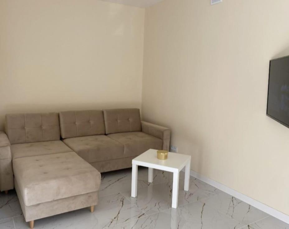 לודז' Nowe Luksusowe Apartamenty Manufaktura-Prywatny Na Wylacznosc-Wanna-Zamykany Ogrodzony Parking, Blok,Niskie Pietro-Cisza I Spokoj מראה חיצוני תמונה