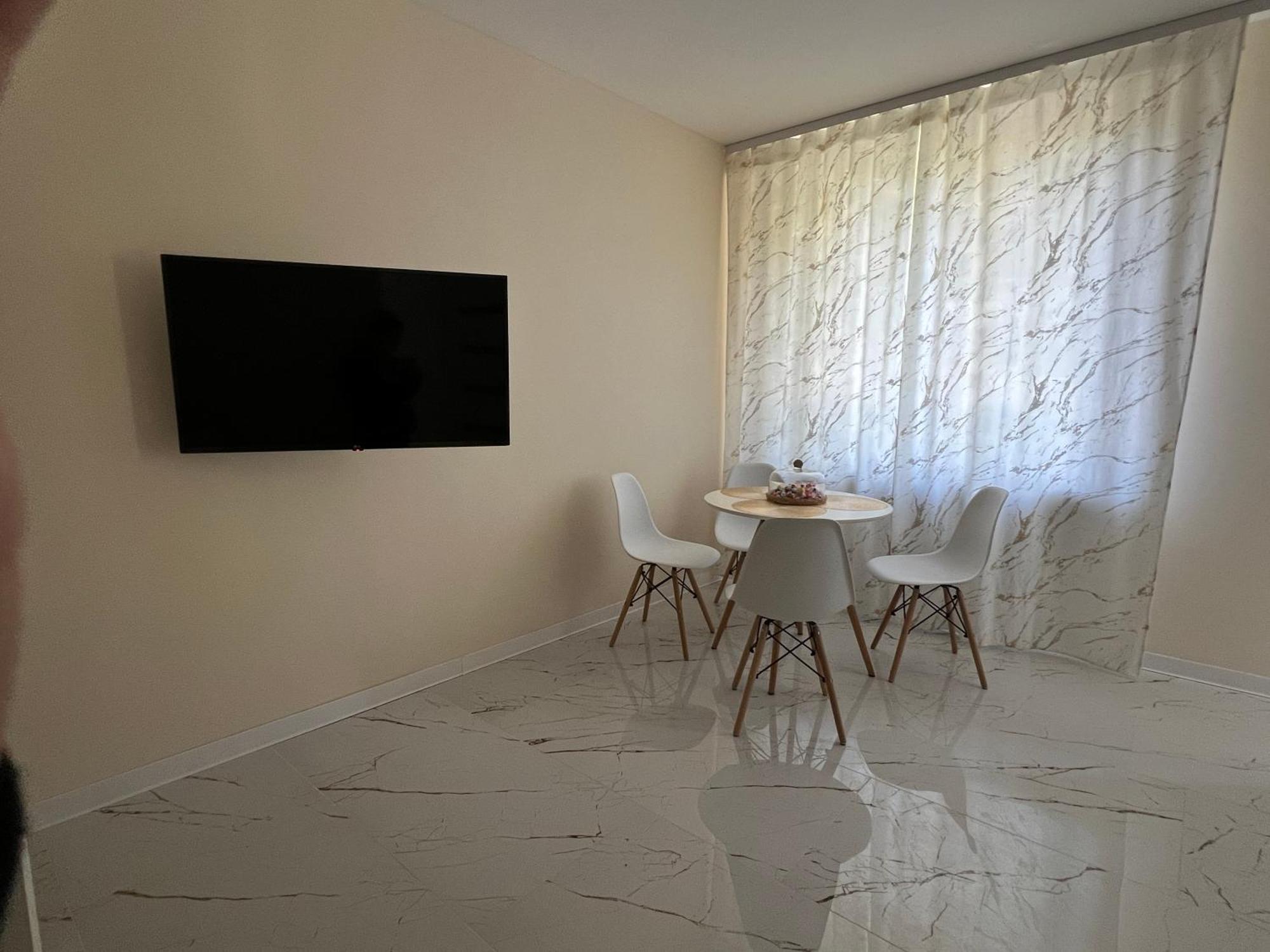 לודז' Nowe Luksusowe Apartamenty Manufaktura-Prywatny Na Wylacznosc-Wanna-Zamykany Ogrodzony Parking, Blok,Niskie Pietro-Cisza I Spokoj מראה חיצוני תמונה